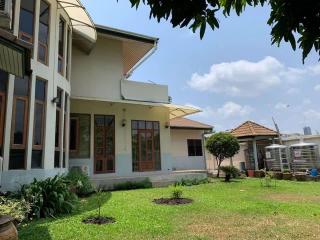 4 bed House Bangchak Sub District H018109