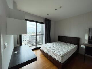 2 bed Condo in The Vertical Aree Samsennai Sub District C018082