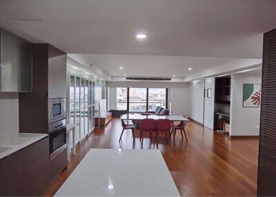 2 bed Condo in The Natural Place Suite Thungmahamek Sub District C018044