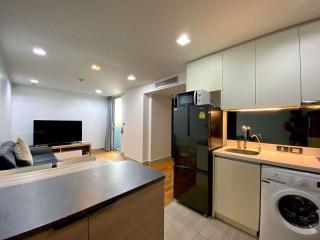 1 bed Condo in Quad Silom Silom Sub District C018040