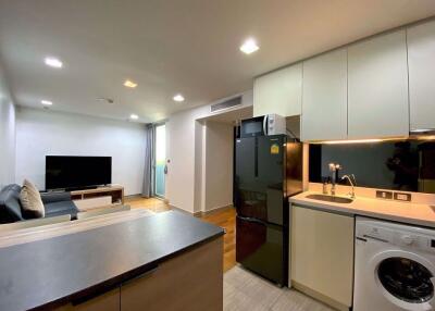 1 bed Condo in Quad Silom Silom Sub District C018040