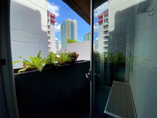 1 bed Condo in Quad Silom Silom Sub District C018040