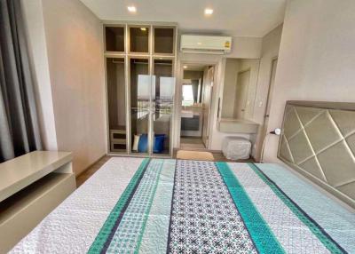 2 bed Condo in The Politan Rive Bang Rak Noi Sub District C018036