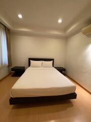 2 bed Condo in Viscaya Private Residences Khlong Tan Nuea Sub District C018016