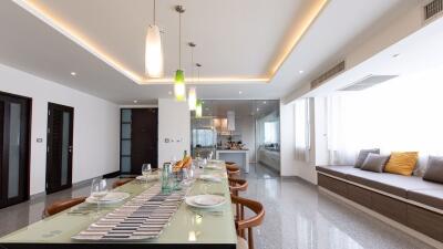 3 bed Condo in Seven Place Executive Residences Khlong Tan Nuea Sub District C018015