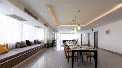 3 bed Condo in Seven Place Executive Residences Khlong Tan Nuea Sub District C018015