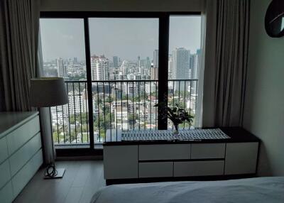 1 bed Condo in Noble Remix Khlongtan Sub District C018014