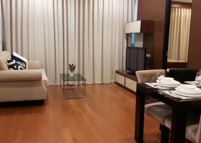 2 bed Condo in The Address Chidlom Lumphini Sub District C018007