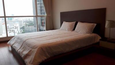 2 bed Condo in The Address Chidlom Lumphini Sub District C018007