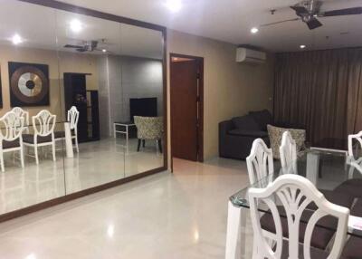 2 bed Condo in Baan Prompong Khlong Tan Nuea Sub District C018004