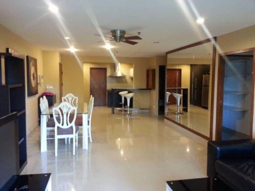 2 bed Condo in Baan Prompong Khlong Tan Nuea Sub District C018004