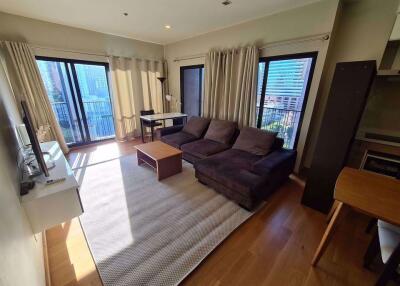 2 bed Condo in Noble Reveal Khlong Tan Nuea Sub District C017999