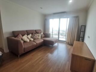 3 bed Condo in Lumpini Place Narathiwas-Chaopraya Chong Nonsi Sub District C017995