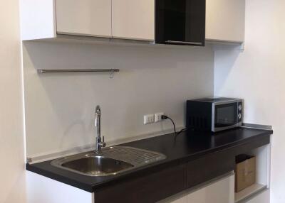 1 bed Condo in Supalai Lite Ratchada - Naradhiwas - Sathon Chong Nonsi Sub District C017987