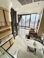 2 bed Condo in Ashton Silom Suriyawong Sub District C017984