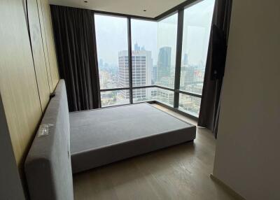 2 bed Condo in Ashton Silom Suriyawong Sub District C017984