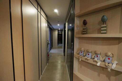 3 ห้องนอน, 3 ห้องน้ำ คอนโด ราคา ฿ 36,000,000