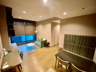 2 bed Condo in The Diplomat Sathorn Silom Sub District C017947