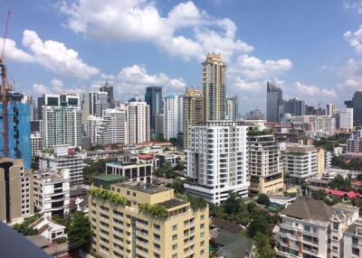 3 bed Condo in DS Tower 1 Sukhumvit 33 Khlong Tan Nuea Sub District C017925