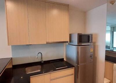 1 bed Condo in Sathorn Gardens Thungmahamek Sub District C017921