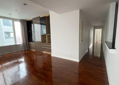 3 bed Condo in Siri Residence Khlongtan Sub District C017918