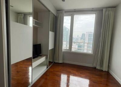 3 bed Condo in Siri Residence Khlongtan Sub District C017918