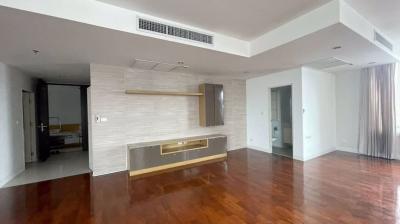 3 bed Condo in Siri Residence Khlongtan Sub District C017918