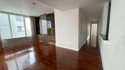 3 bed Condo in Siri Residence Khlongtan Sub District C017918