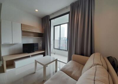 2 bed Condo in Ideo Mobi Rama 9 Huai Khwang Sub District C017897