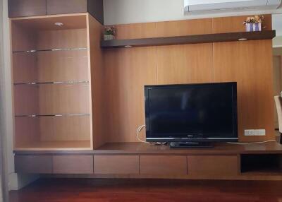 2 bed Condo in 49 Plus Khlong Tan Nuea Sub District C017867