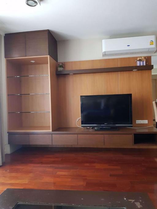 2 bed Condo in 49 Plus Khlong Tan Nuea Sub District C017867