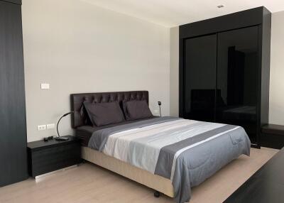 1 bed Duplex in Rhythm Sukhumvit 44 Phra Khanong Sub District D017861