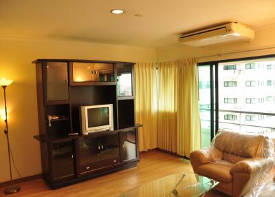 2 bed Condo in Sathorn Gardens Thungmahamek Sub District C017858