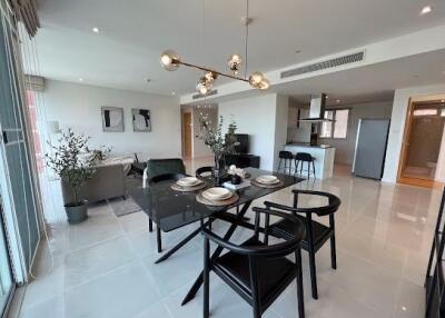 3 bed Condo in Fullerton Sukhumvit Khlongtoei Sub District C017832