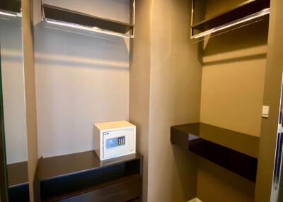 2 bed Condo in The Room Sathorn-St.Louis Thung Wat Don Sub District C017828