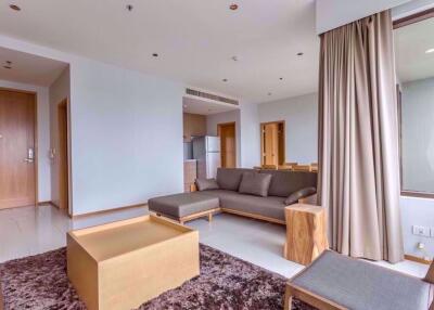 2 bed Condo in The Emporio Place Khlongtan Sub District C017822