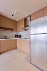 2 bed Condo in The Emporio Place Khlongtan Sub District C017822