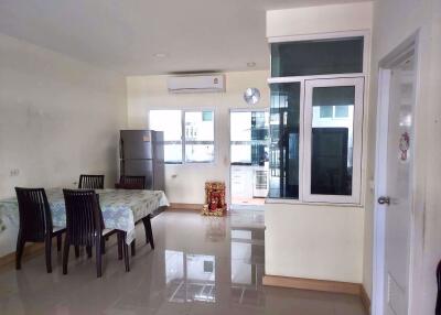 4 bed House in Casa City Bangna Bang Kaeo Sub District H017816