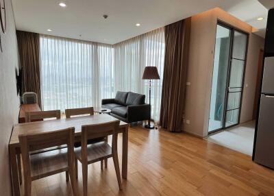 2 bed Condo in The Breeze Narathiwas Yan Nawa District C017797