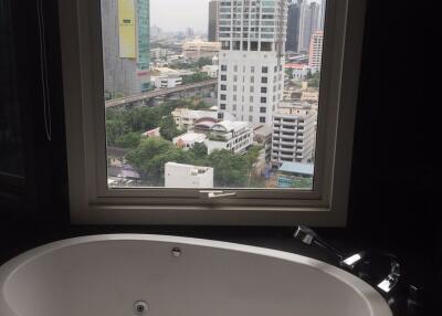 2 bed Condo in The Infinity Silom Sub District C017793