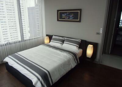 2 bed Condo in M Silom Suriyawong Sub District C017781