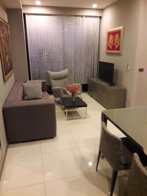 2 bed Condo in M Silom Suriyawong Sub District C017781