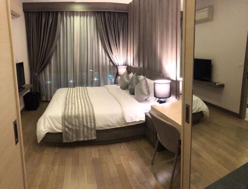 1 bed Condo in Trapezo Sukhumvit 16 Khlongtoei Sub District C017769