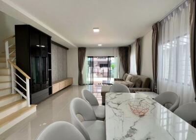 3 bed House in The Connect UP3 Ladprao 126 Phlapphla Sub District H017763