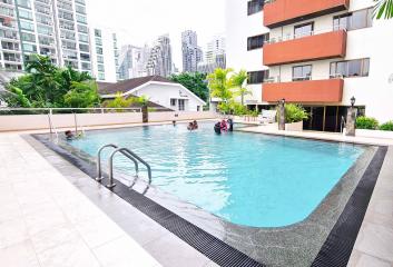 2 bed Condo in Prestige Towers Khlong Toei Nuea Sub District C017744