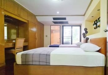 2 bed Condo in Prestige Towers Khlong Toei Nuea Sub District C017744