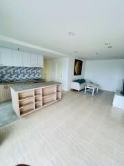 2 bed Condo in Top View Tower Khlong Tan Nuea Sub District C017731