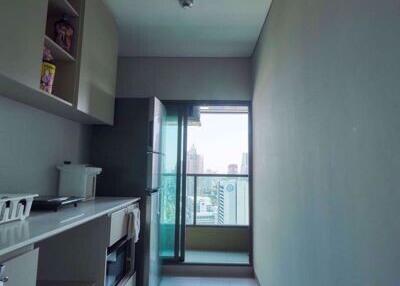 2 bed Condo in Lumpini Suite Phetchaburi-Makkasan Makkasan Sub District C017727