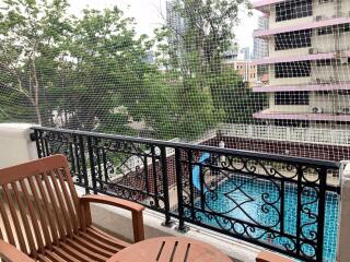 2 bed Condo in Empire Sawasdee Khlong Toei Nuea Sub District C017712