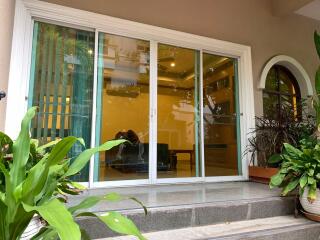 1 bed Condo in El Patio Khlong Toei Nuea Sub District C017710